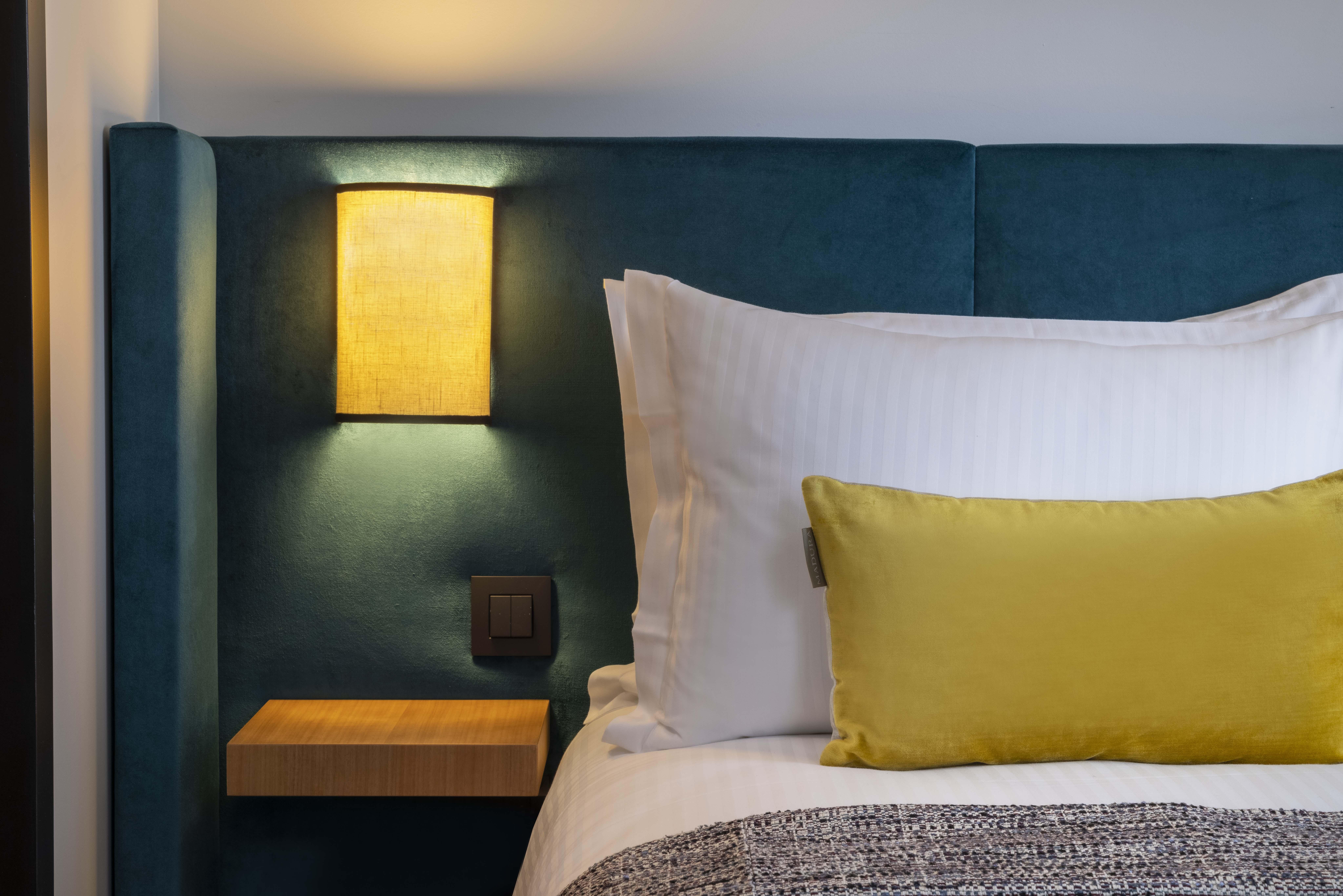 Hotel Le 37 Bis Нёйи-сюр-Сен Экстерьер фото