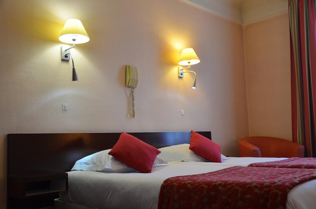 Hotel Le 37 Bis Нёйи-сюр-Сен Экстерьер фото